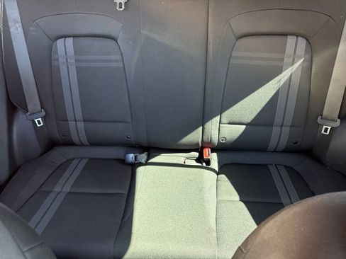 Used 2021 Hyundai Venue SEL w/ Premium Package FWD image 8