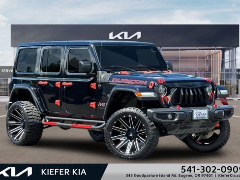 Used 2021 Jeep Wrangler Unlimited Rubicon w/ Uconnect 4C Nav & Sound Group AWD/4WD image 1