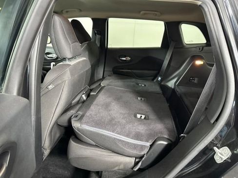 Used 2014 Jeep Cherokee Latitude image 25