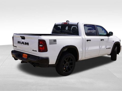 New 2026 RAM 1500 Laramie AWD/4WD image 3
