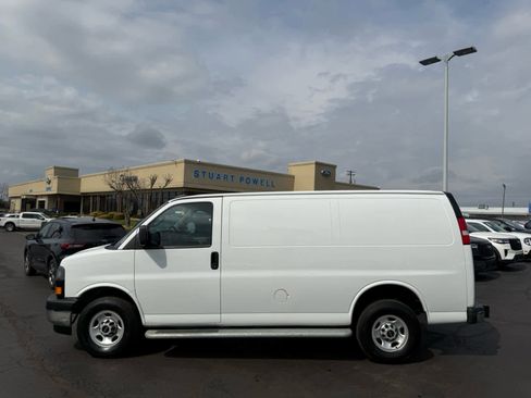 Used 2024 GMC Savana 2500 w/ Driver Convenience Package image 21