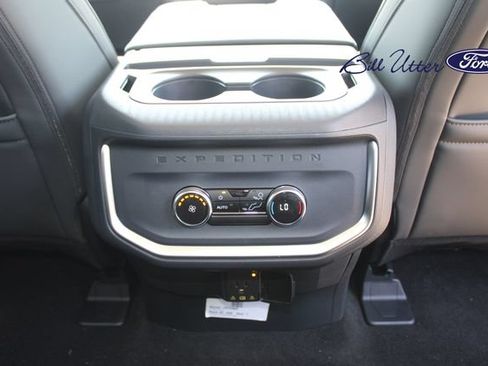 New 2027 Ford Expedition Max Active RWD image 10