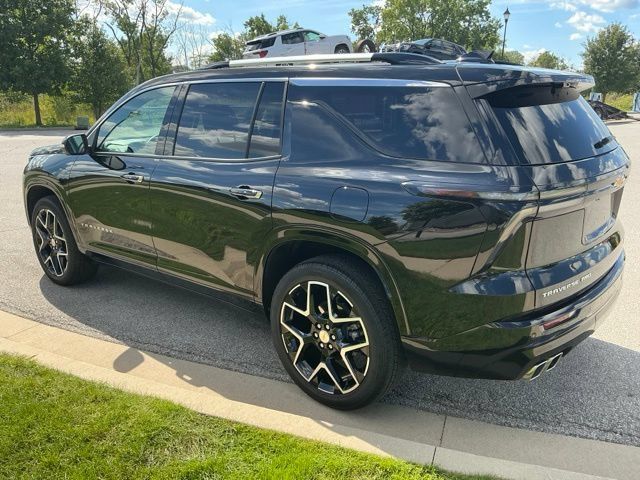 Used 2025 Chevrolet Traverse High Country w/ LPO, Floor Liner Package AWD/4WD image 4