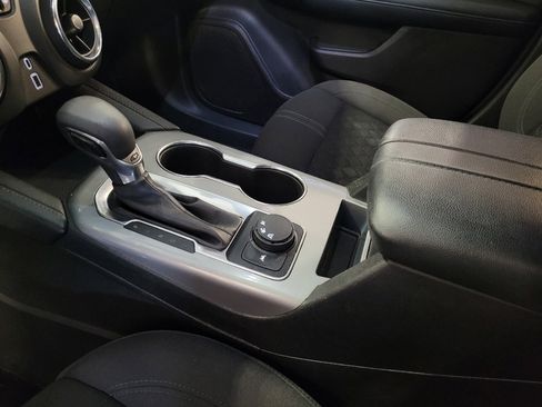 Used 2021 Chevrolet Blazer LT FWD image 26