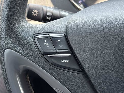Used 2013 Hyundai Sonata GLS w/ Popular Equipment Pkg FWD image 17