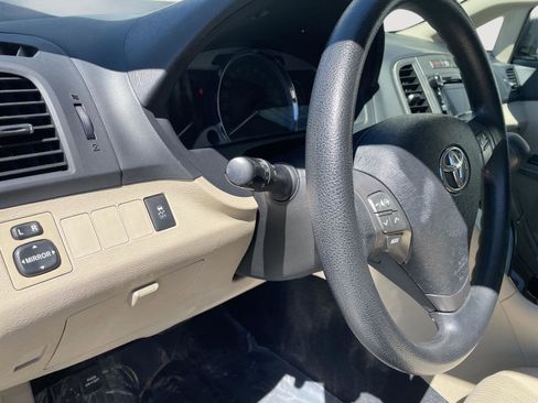 Used 2012 Toyota Venza LE image 13