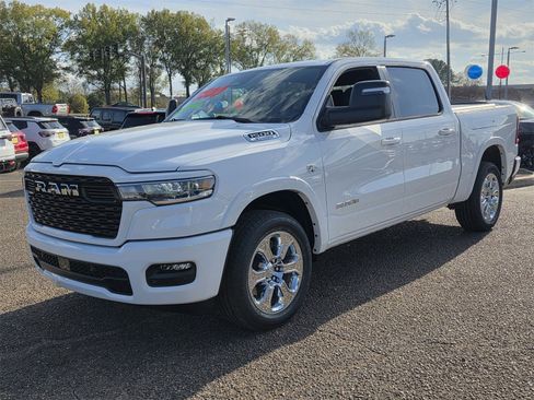 New 2026 RAM 1500 4x4 Crew Cab image 5