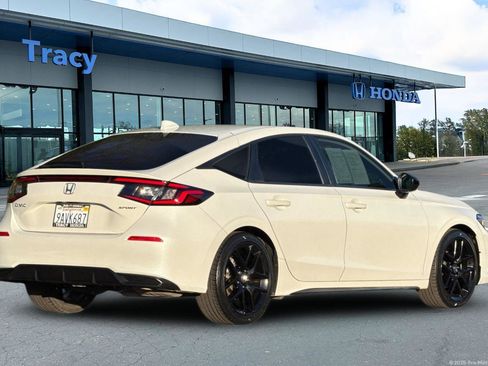 Certified 2022 Honda Civic Sport image 6