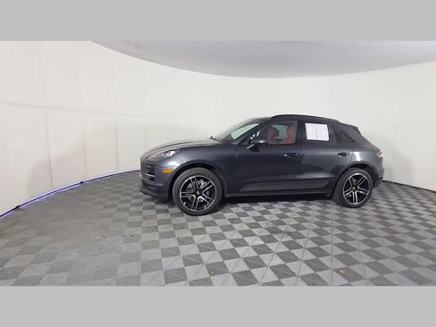 Used 2021 Porsche Macan image 48