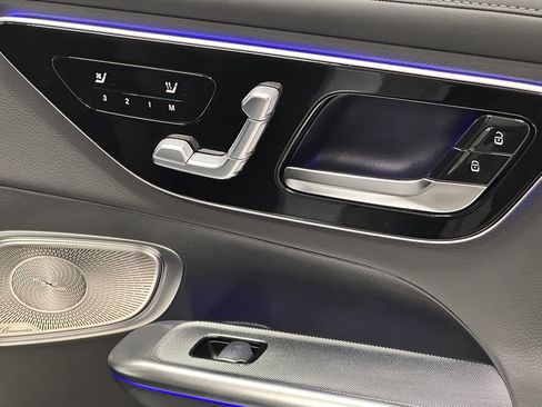 New 2026 Mercedes-Benz GLC 300 image 16