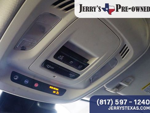 Used 2023 Buick Envision Essence w/ Sport Touring Package image 15