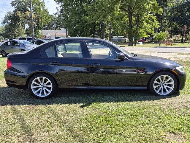 Used 2009 BMW 328i Sedan RWD image 2