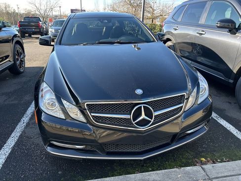Used 2013 Mercedes-Benz E 350 4MATIC Coupe image 2