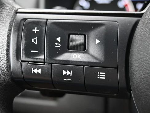 Used 2021 Nissan Rogue SV FWD image 20