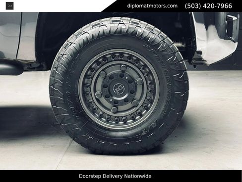 Used 2021 Toyota Tundra SR5 w/ SR5 Upgrade Package AWD/4WD image 39