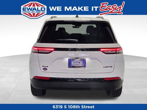 New 2025 Jeep Grand Cherokee Limited image 19