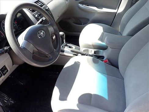 Used 2010 Toyota Corolla LE w/ All Weather Guard Pkg FWD image 8