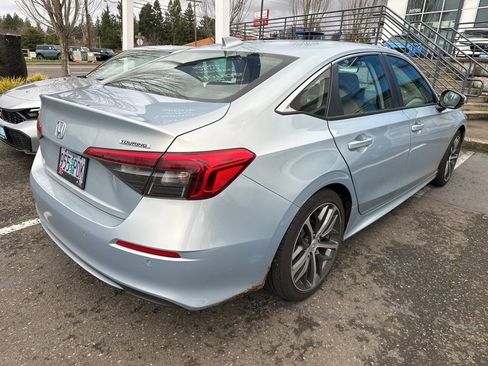 Used 2023 Honda Civic Touring image 5