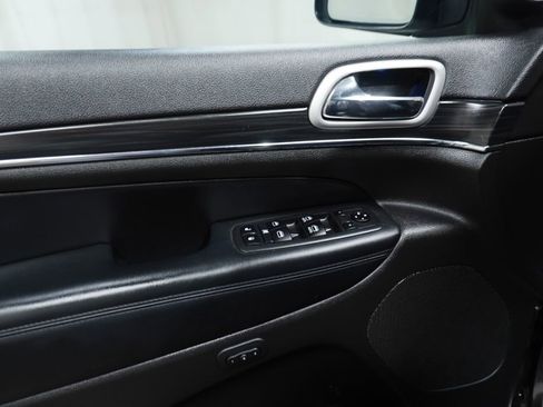 Used 2020 Jeep Grand Cherokee Limited w/ Premium Lighting Group image 23