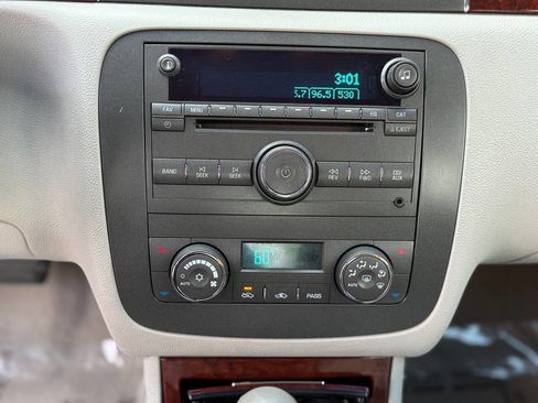 Used 2007 Buick Lucerne CXL w/ Luxury Package image 27