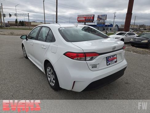 Used 2024 Toyota Corolla LE image 23