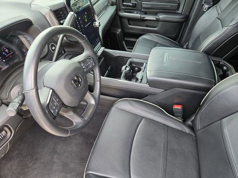 Used 2024 RAM 2500 Limited AWD/4WD image 18