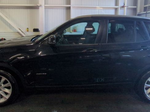Used 2017 BMW X3 xDrive28i AWD/4WD image 3