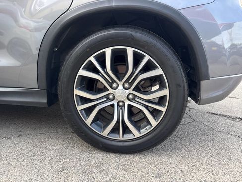 Used 2018 Mitsubishi Outlander Sport SE image 13