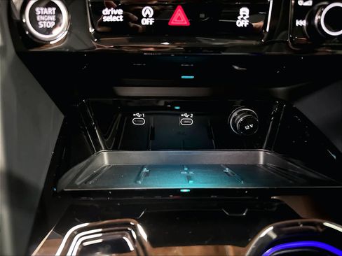 Certified 2025 Audi Q5 Premium AWD/4WD image 33