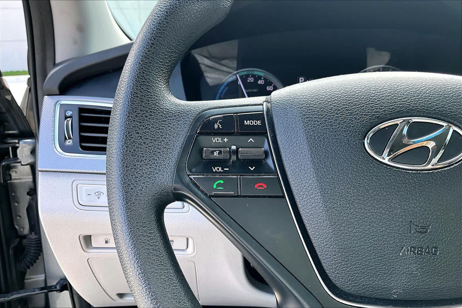 Used 2017 Hyundai Sonata SE FWD image 22