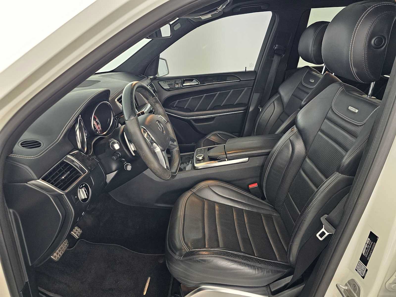 Used 2015 Mercedes-Benz GL 63 AMG 4MATIC image 22