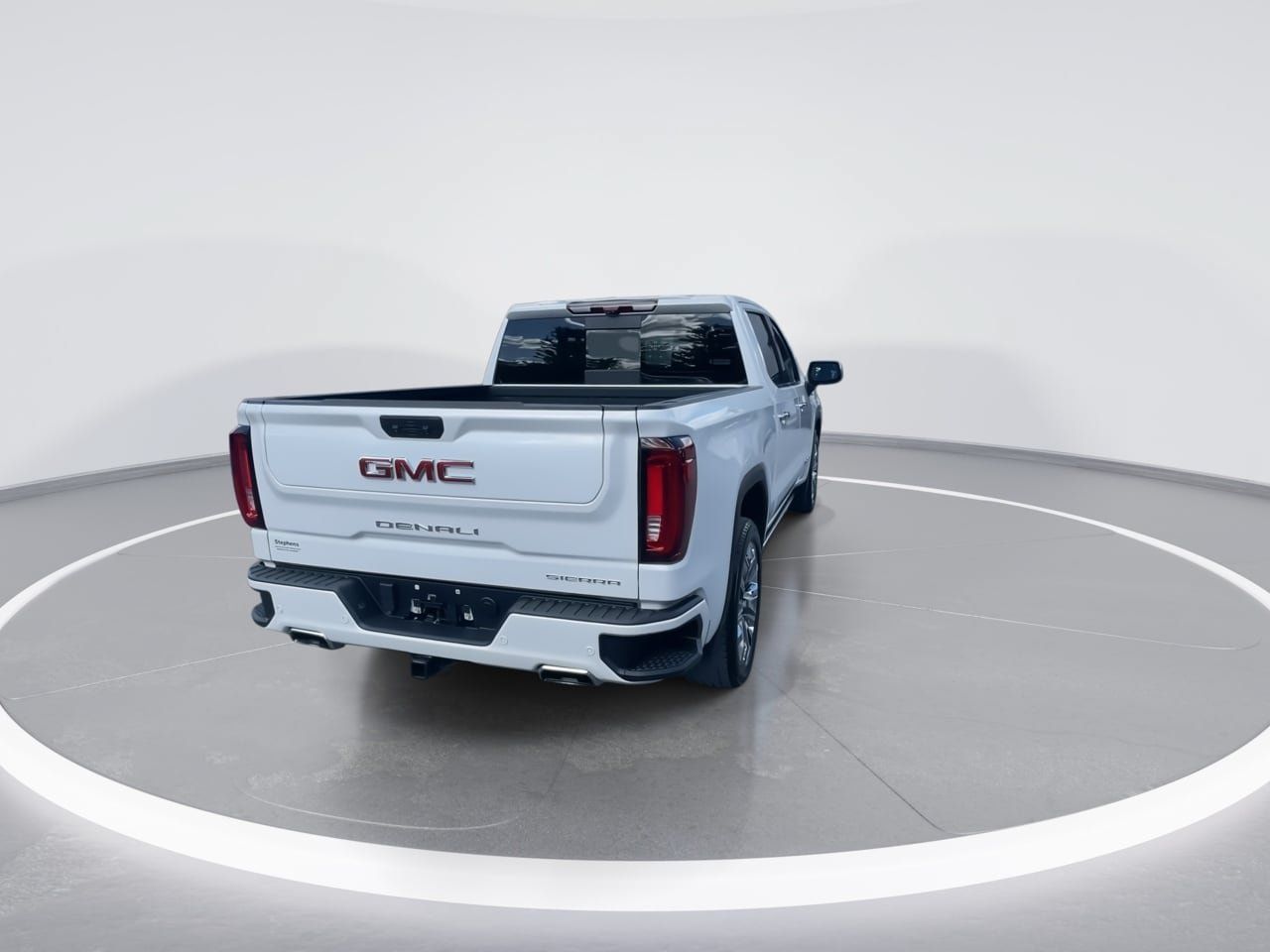 Used 2023 GMC Sierra 1500 Denali w/ Denali Reserve Package AWD/4WD image 17