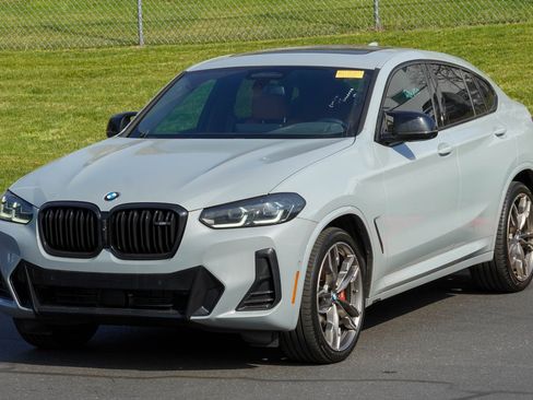 Used 2025 BMW X4 M40i AWD/4WD image 5