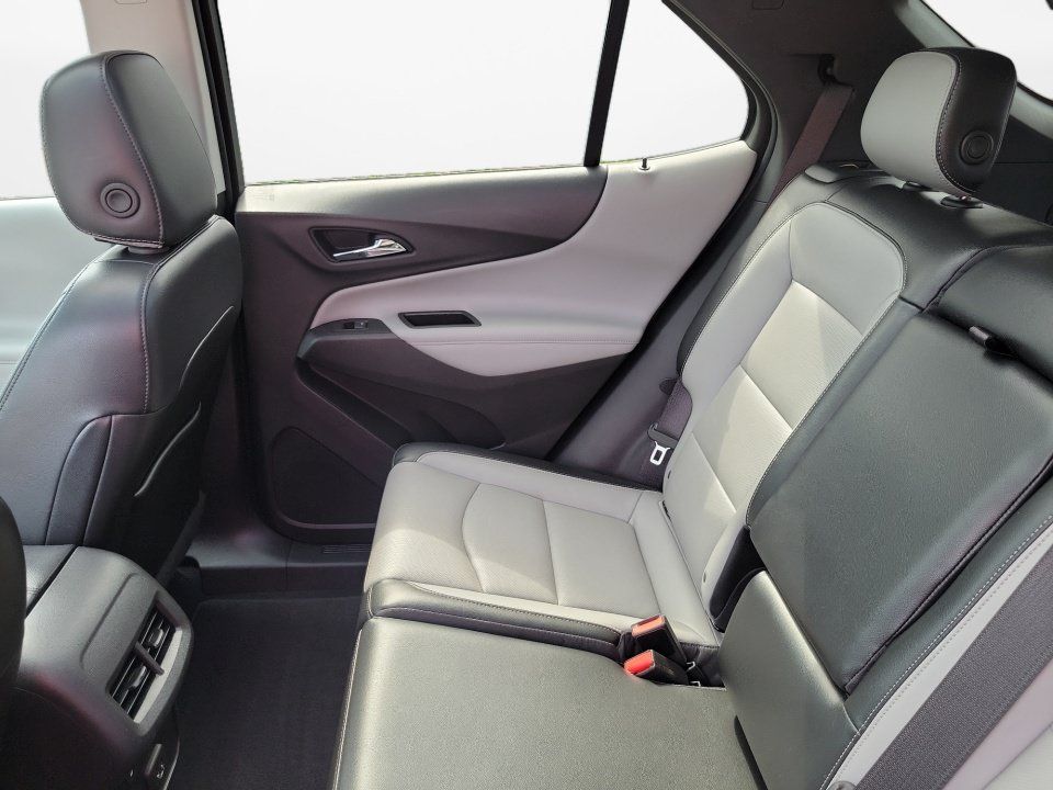 Used 2019 Chevrolet Equinox Premier FWD image 16