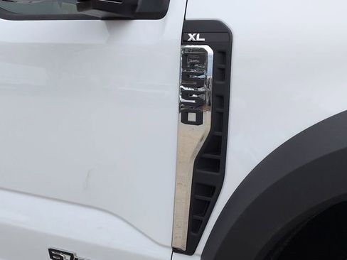 New 2026 Ford F550 4x4 Supercab Super Duty image 12