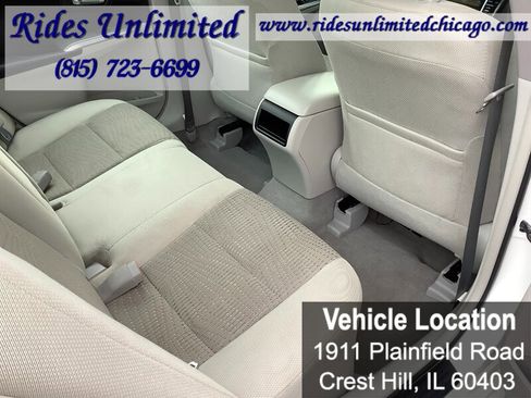 Used 2012 Toyota Camry LE FWD image 28