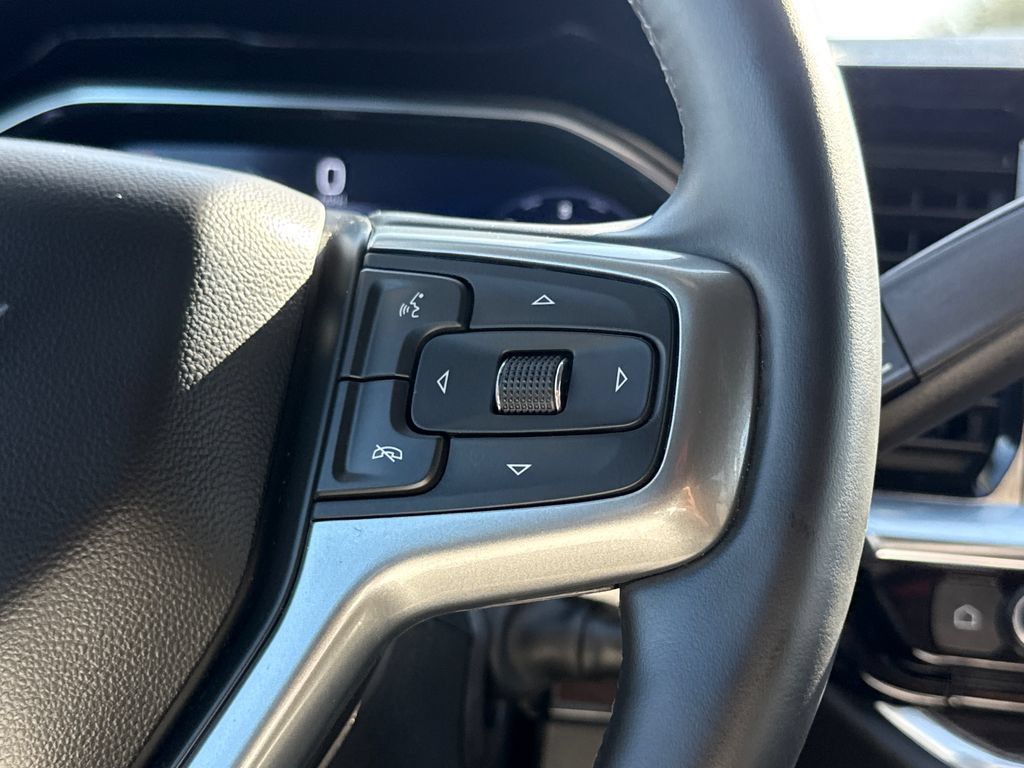 Used 2024 Chevrolet Silverado 1500 LT AWD/4WD image 27