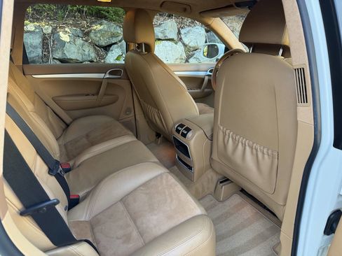 Used 2008 Porsche Cayenne GTS image 26