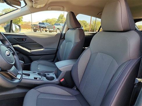 Used 2025 Subaru Crosstrek 2.0i image 14
