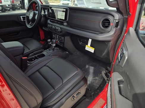 New 2026 Jeep Wrangler Unlimited Rubicon AWD/4WD image 9