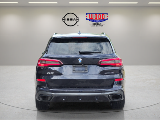 Used 2022 BMW X5 xDrive40i w/ M Sport Package AWD/4WD image 3