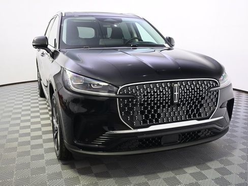 New 2026 Lincoln Aviator Reserve image 9