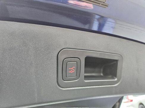 Used 2020 Tesla Model S Long Range Plus image 20