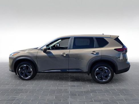Used 2025 Nissan Rogue SV AWD/4WD image 4