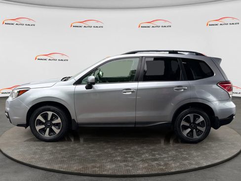 Used 2017 Subaru Forester 2.5i Premium w/ All-Weather Package AWD/4WD image 7