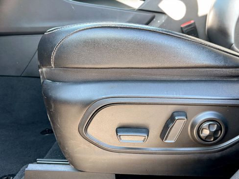 Used 2024 Jeep Grand Cherokee Altitude image 21