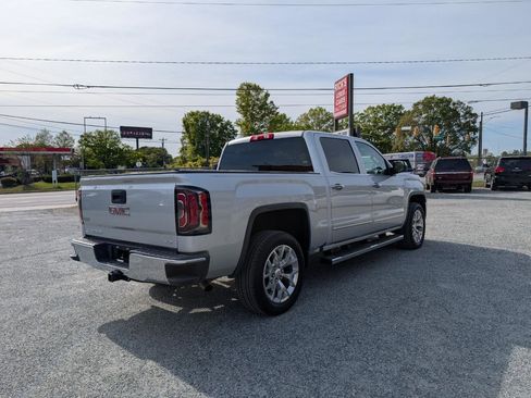 Used 2017 GMC Sierra 1500 SLT w/ SLT Premium Package AWD/4WD image 7
