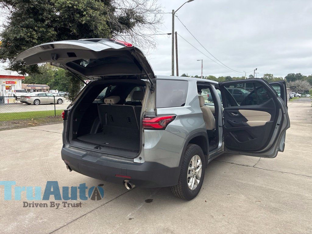 Used 2024 Chevrolet Traverse LS w/ Safety Package FWD image 17