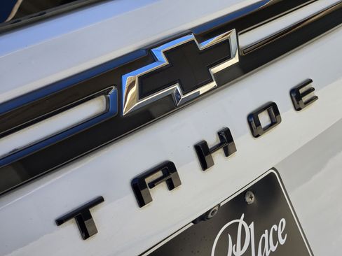 Used 2021 Chevrolet Tahoe Z71 w/ Luxury Package image 18