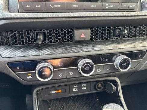 Used 2024 Honda CR-V EX image 14
